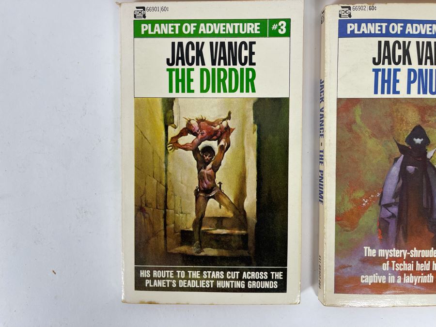 (4) Signed Jack Vance Science Fiction Paperback Books [Photo 5]