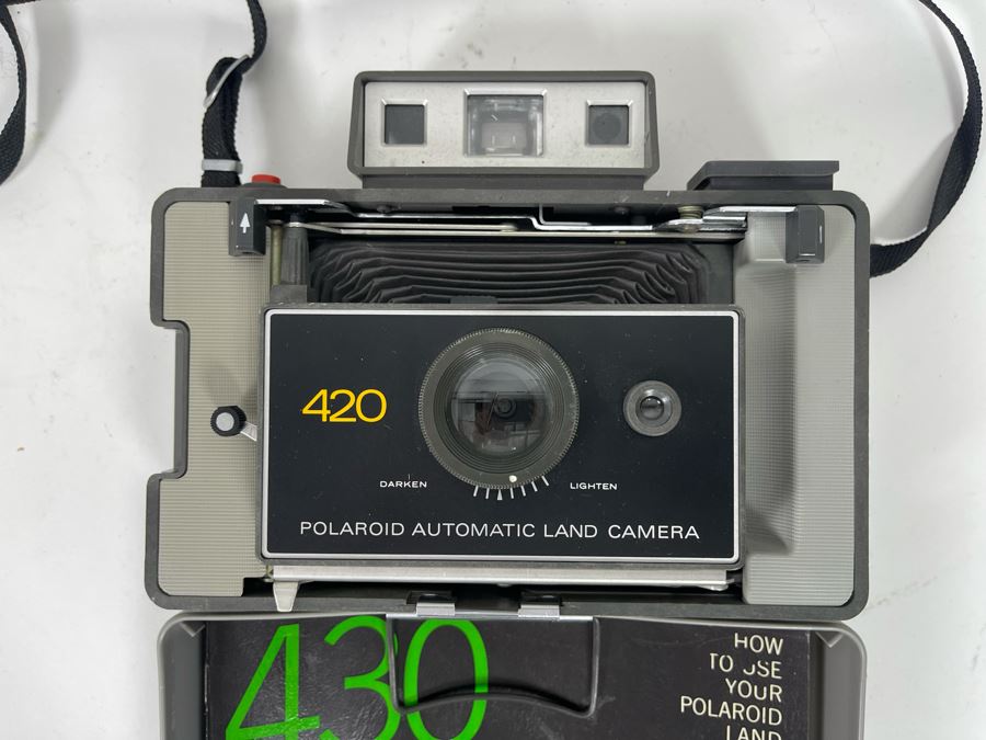Vintage Polaroid Automatic Land Camera With Manual Model 420 [Photo 4]
