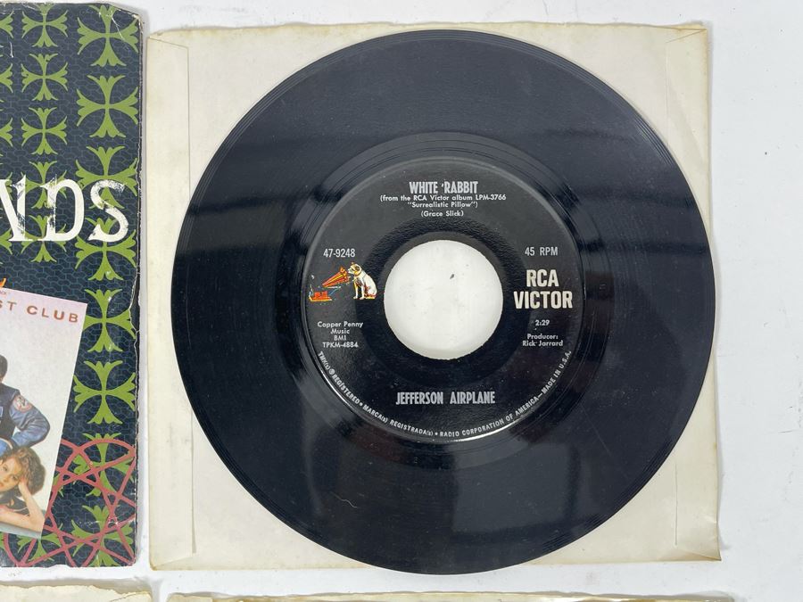 45s Vinyl Records: Simple Minds, The Doors, The Beatles, Jefferson Airplane [Photo 9]
