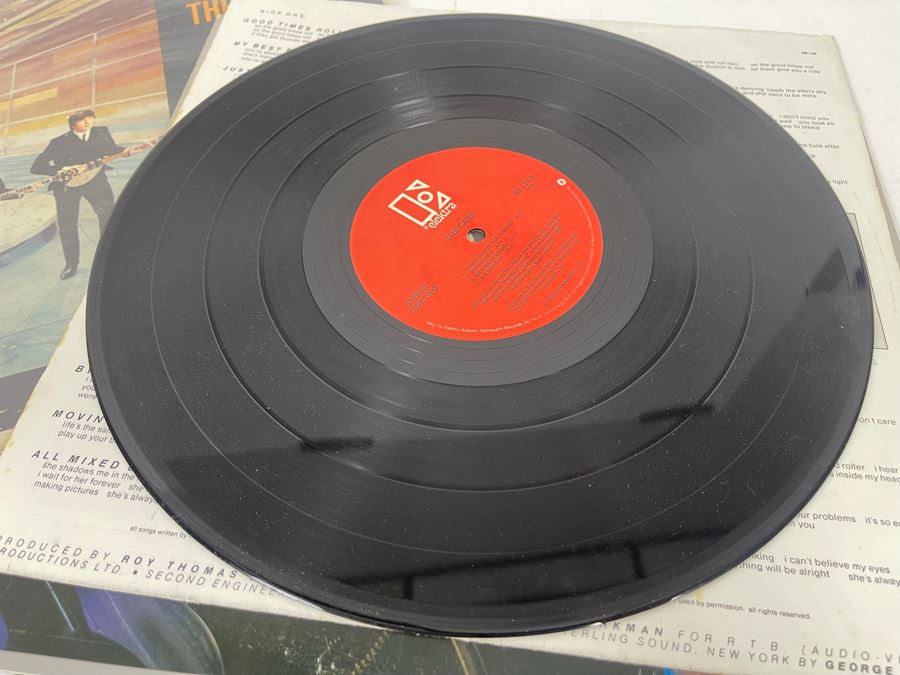 (4) Vinyl Records: Kiss, The Beatles, The Rolling Stones And The Cars [Photo 9]