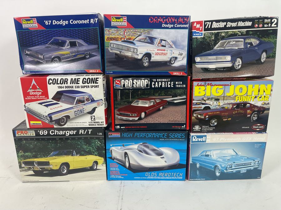 Nine Vintage Model Car Kits [Photo 3]