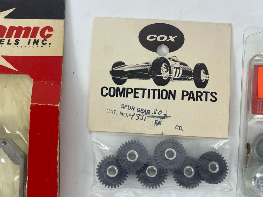Collection Of Various Slot Model Car Parts [Photo 17]