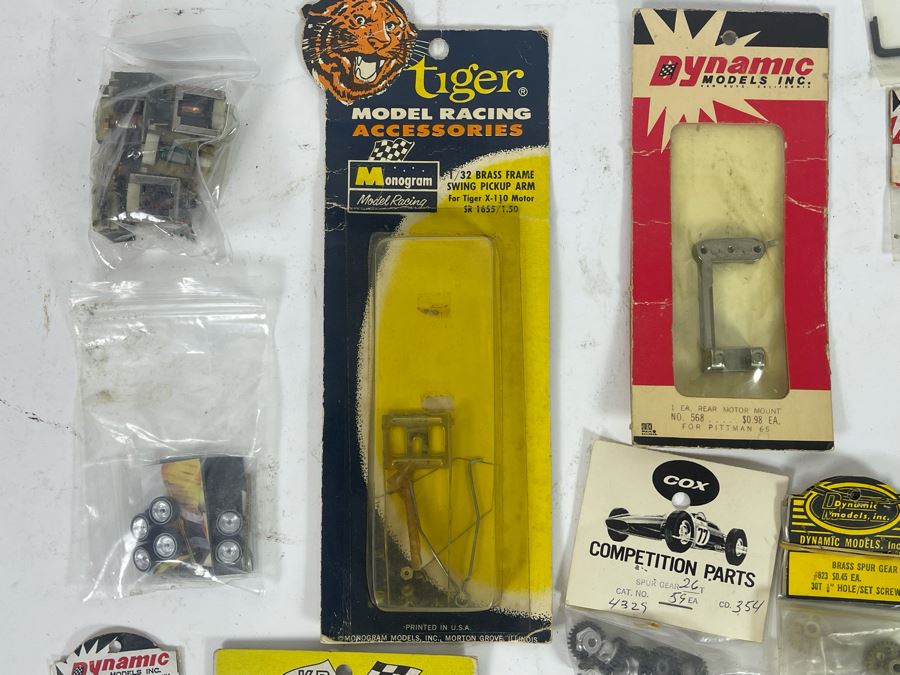 Collection Of Various Slot Model Car Parts [Photo 10]