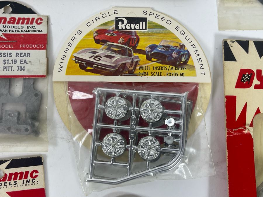 Collection Of Various Slot Model Car Parts [Photo 7]