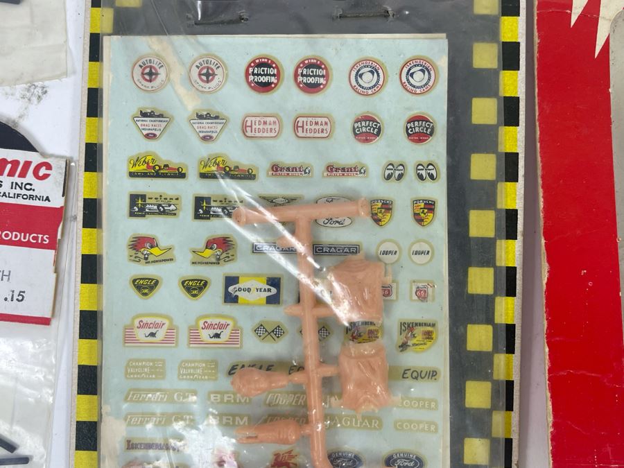 Collection Of Various Slot Model Car Parts [Photo 5]