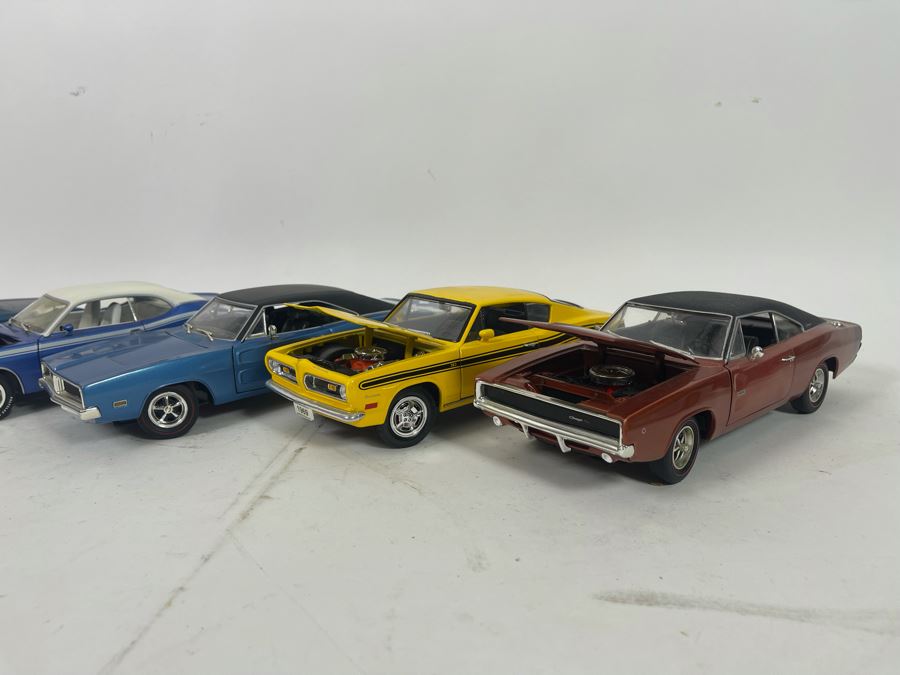 Five Diecast Cars: ERTL, Mattel Hot Wheels [Photo 3]
