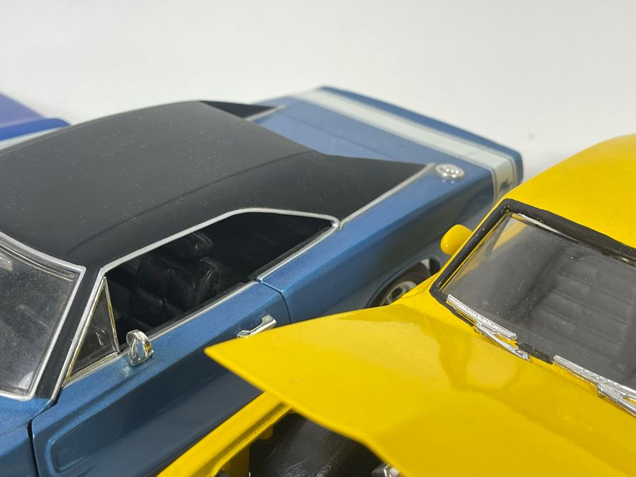 Five Diecast Cars: ERTL, Mattel Hot Wheels [Photo 10]