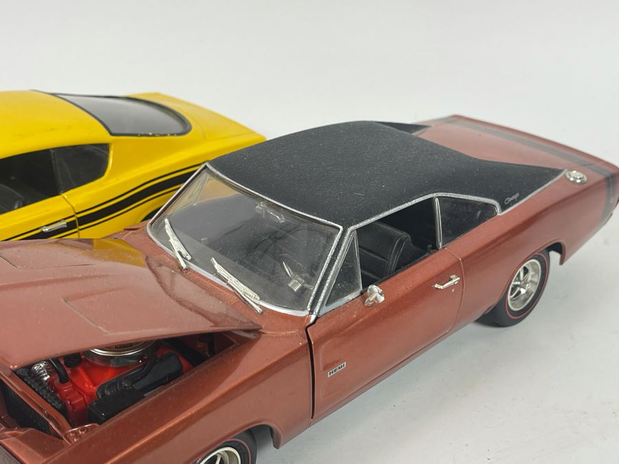 Five Diecast Cars: ERTL, Mattel Hot Wheels [Photo 11]