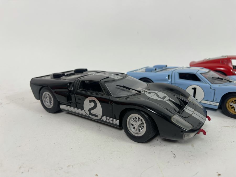 Three Diecast Cars [Photo 4]