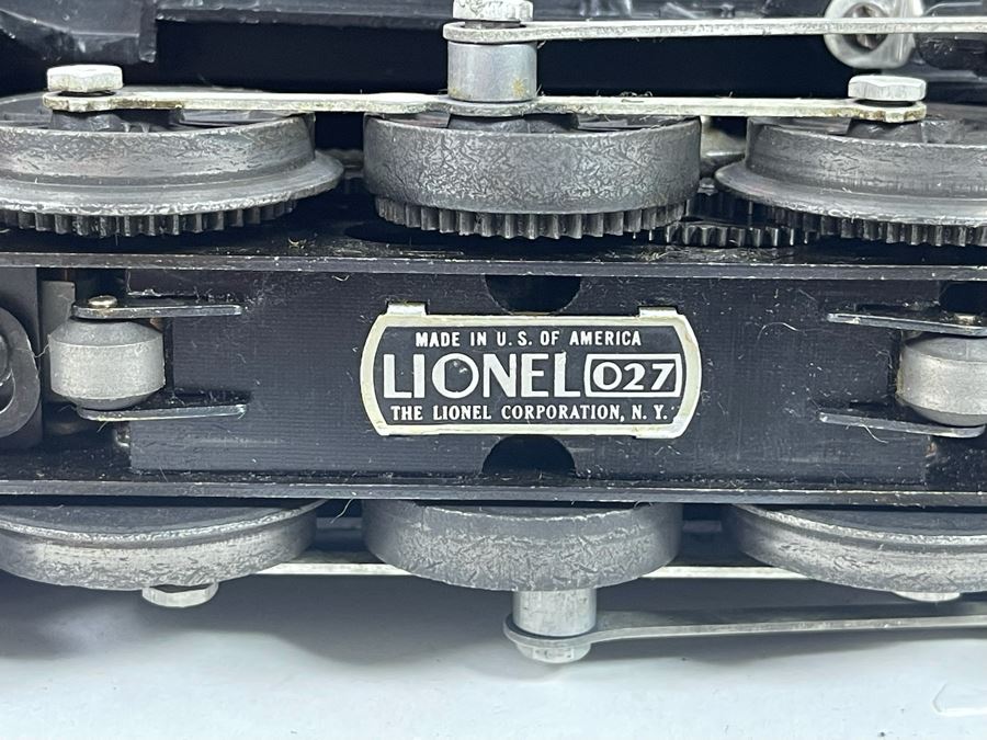 Vintage Lionel Train Set With Original Box [Photo 10]