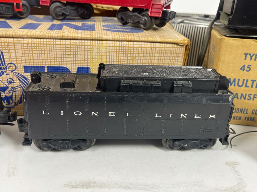 Vintage Lionel Train Set With Original Box [Photo 11]