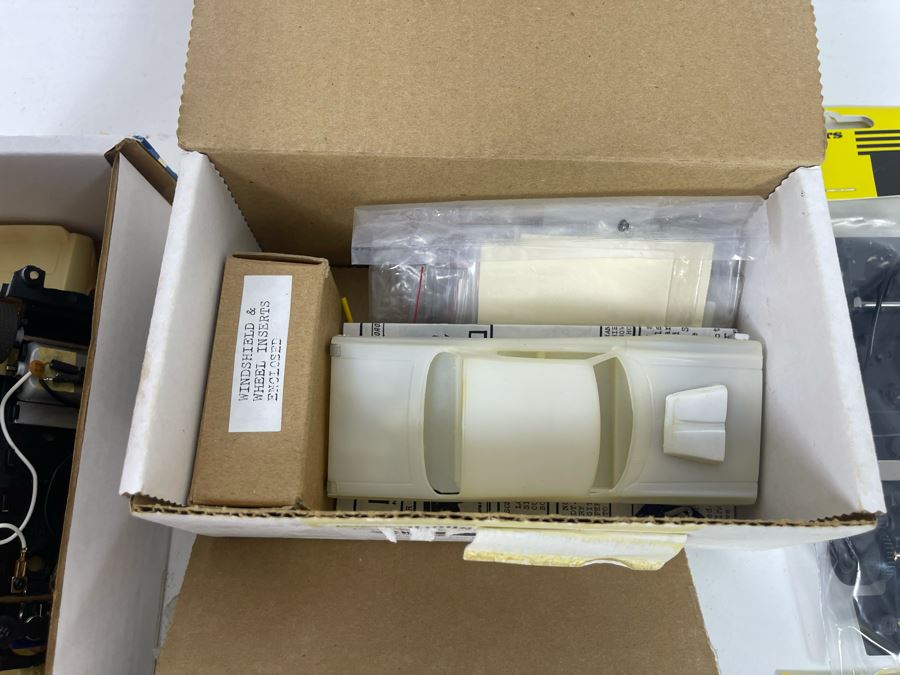 Various Slot Car Parts [Photo 9]