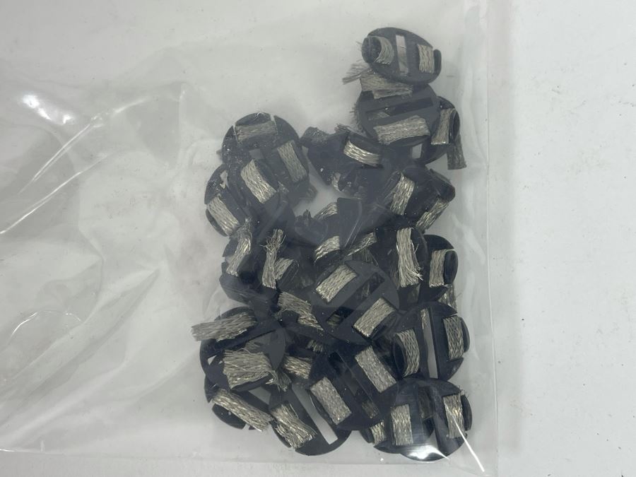 Various Slot Car Parts [Photo 12]