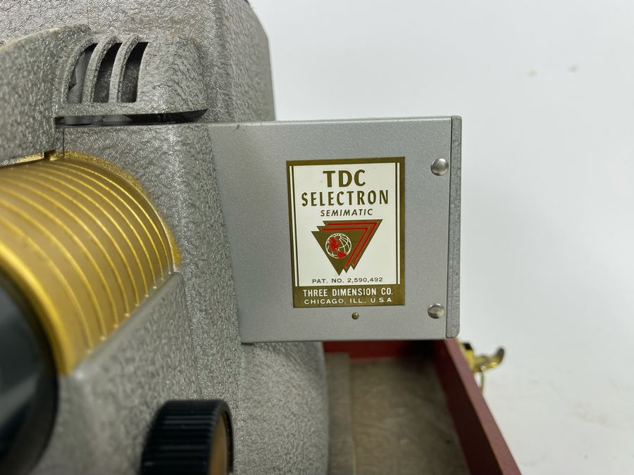 Vintage Streamliner 500 Slide Projector By Three Dimension Co TDC 15W X 12.5D X 11.5H [Photo 7]