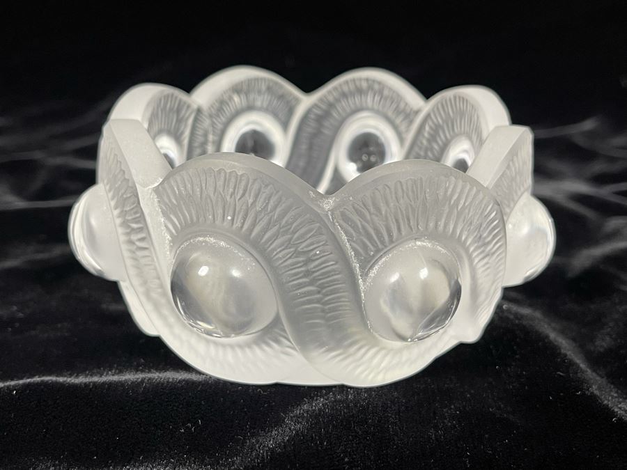 Lalique France Crystal Trinket Dish 4W X 1.75H [Photo 1]