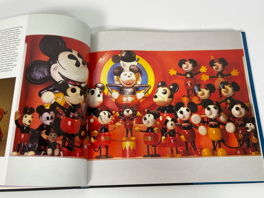 1986 Hardcover Book Walt Disney’s Mickey Mouse Memorabilia [Photo 12]