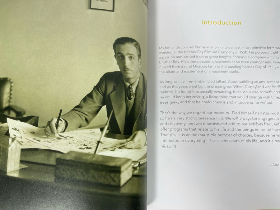 First Edition Hardcover Book The Walt Disney Family Museum 2009 [Photo 7]