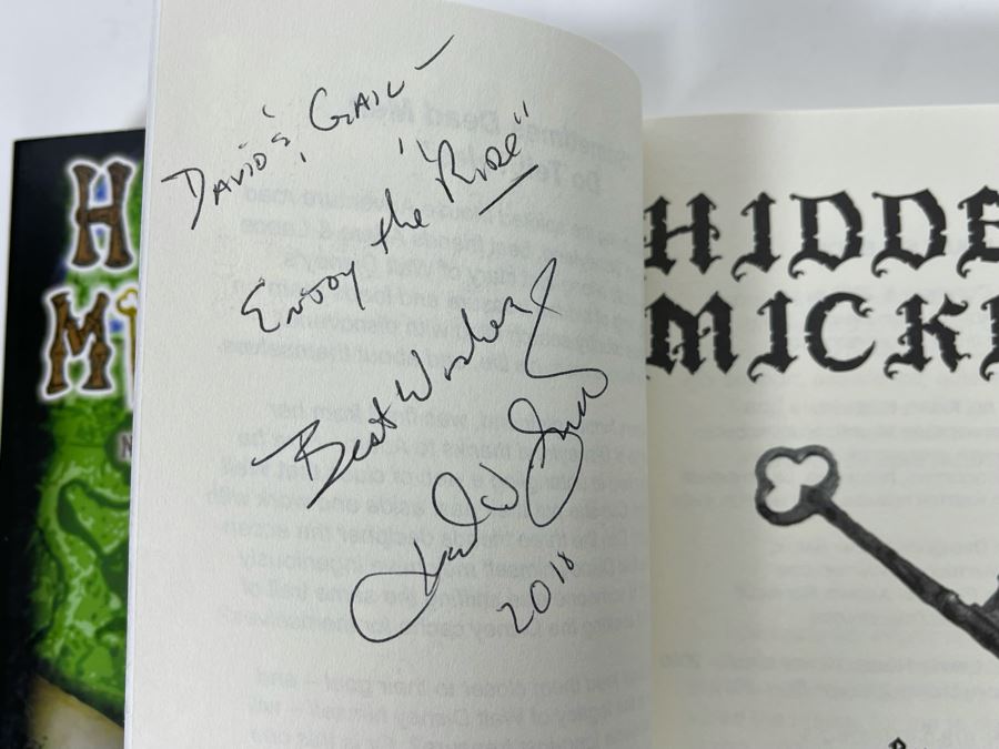 Pair Of Vintage Mickey Mouse And Minnie Mouse Bookends By Determined Productions Plus Three Signed Paperback Disney Hidden Mickey Books [Photo 3]