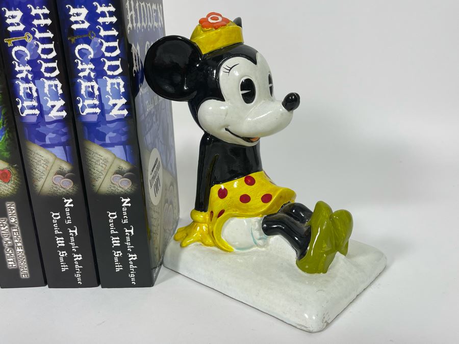 Pair Of Vintage Mickey Mouse And Minnie Mouse Bookends By Determined Productions Plus Three Signed Paperback Disney Hidden Mickey Books [Photo 7]