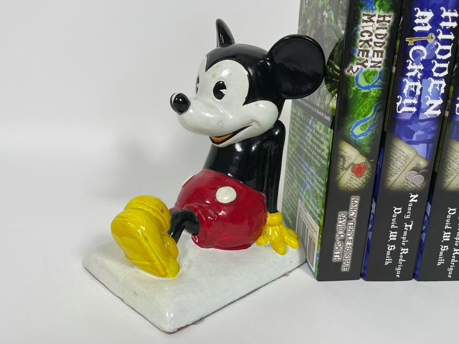 Pair Of Vintage Mickey Mouse And Minnie Mouse Bookends By Determined Productions Plus Three Signed Paperback Disney Hidden Mickey Books [Photo 6]