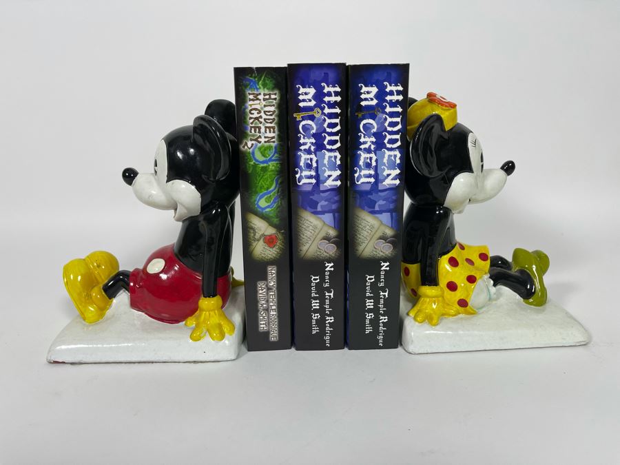 Pair Of Vintage Mickey Mouse And Minnie Mouse Bookends By Determined Productions Plus Three Signed Paperback Disney Hidden Mickey Books [Photo 5]