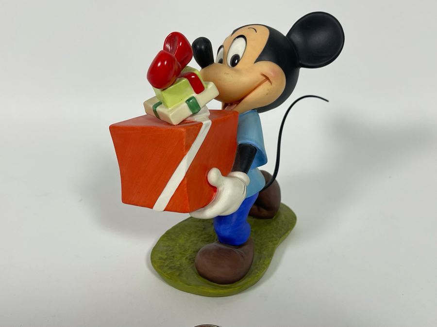1995 Classics Walt Disney Collection Pluto’s Christmas Tree Mickey Mouse Presents For My Pals Figurine [Photo 5]