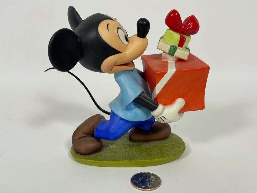 1995 Classics Walt Disney Collection Pluto’s Christmas Tree Mickey Mouse Presents For My Pals Figurine [Photo 2]