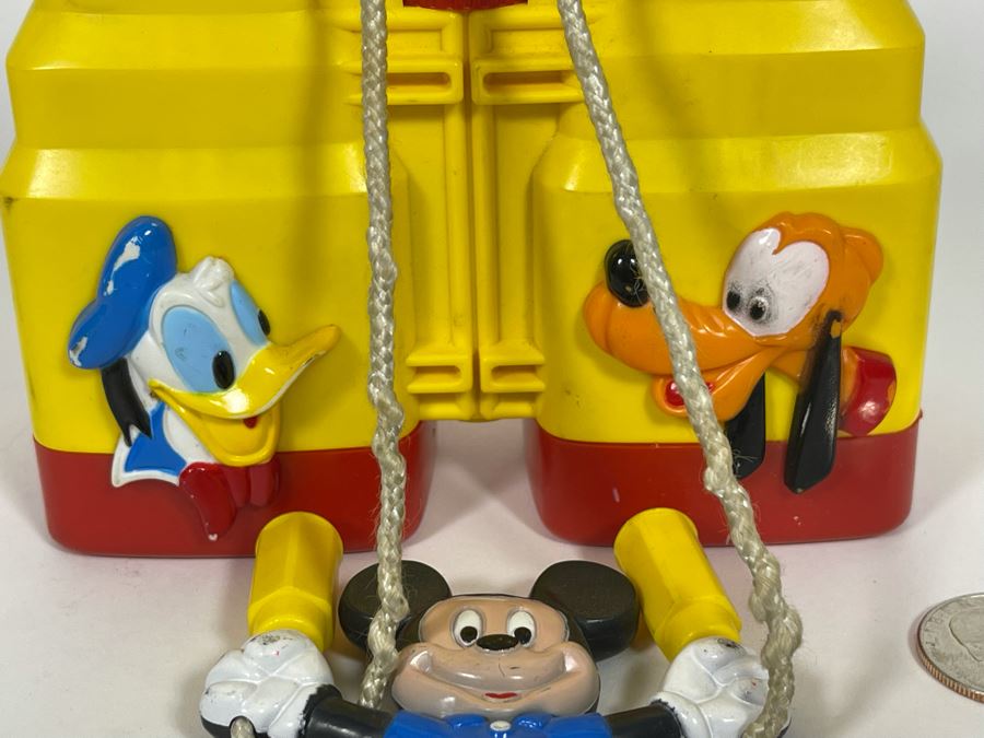 Vintage Walt Disney Company Illco Toy Binoculars [Photo 4]