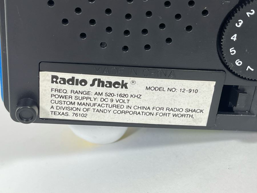 Vintage Mickey Mouse Radio Shack Radio Model 12-910 [Photo 9]