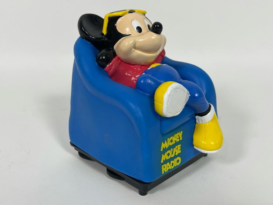 Vintage Mickey Mouse Radio Shack Radio Model 12-910 [Photo 4]