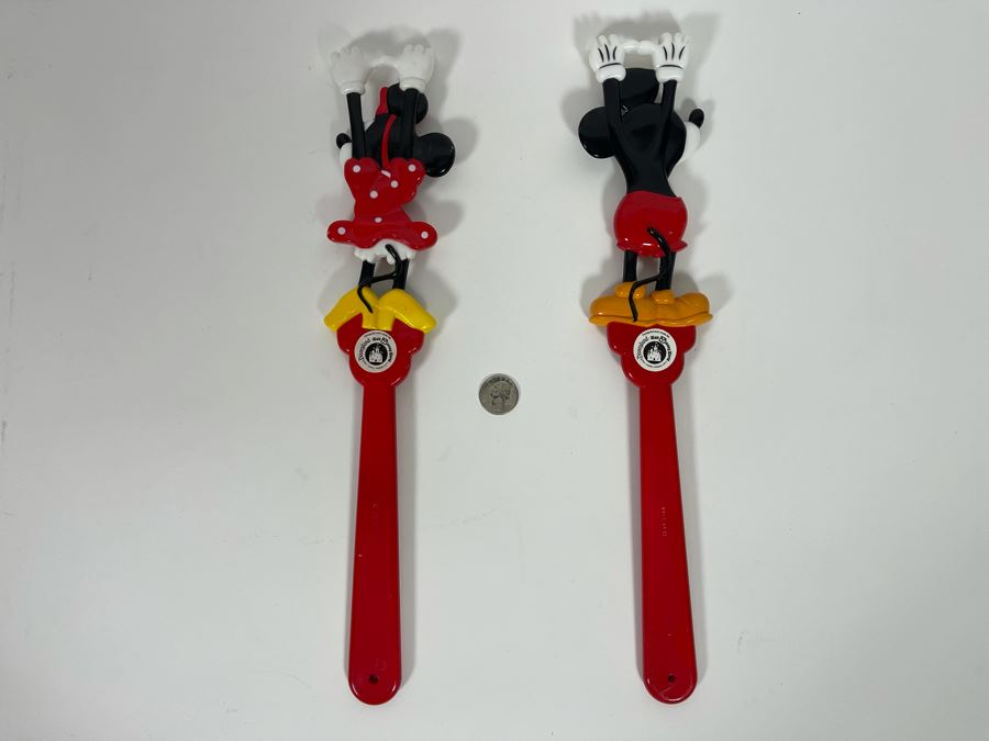 Pair Of Disneyland Mickey And Minnie Mouse Back Scratchers [Photo 6]