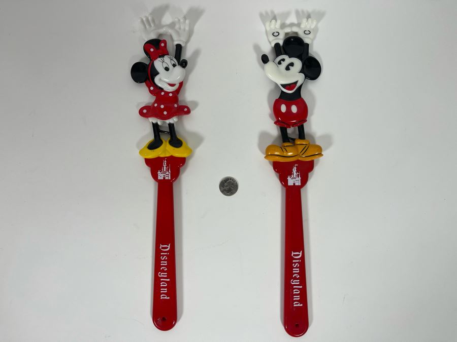 Pair Of Disneyland Mickey And Minnie Mouse Back Scratchers [Photo 2]
