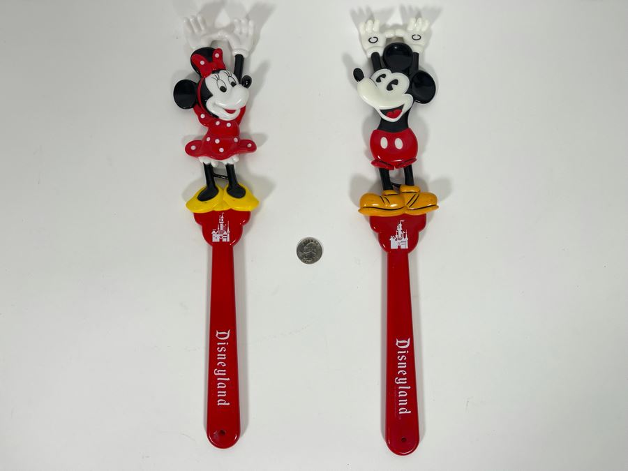 Pair Of Disneyland Mickey And Minnie Mouse Back Scratchers [Photo 1]