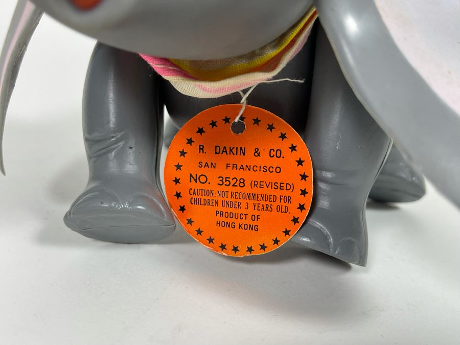 Vintage R. Dakin Disney Dumbo Plastic Figurine With Original Tag No 3528 [Photo 7]