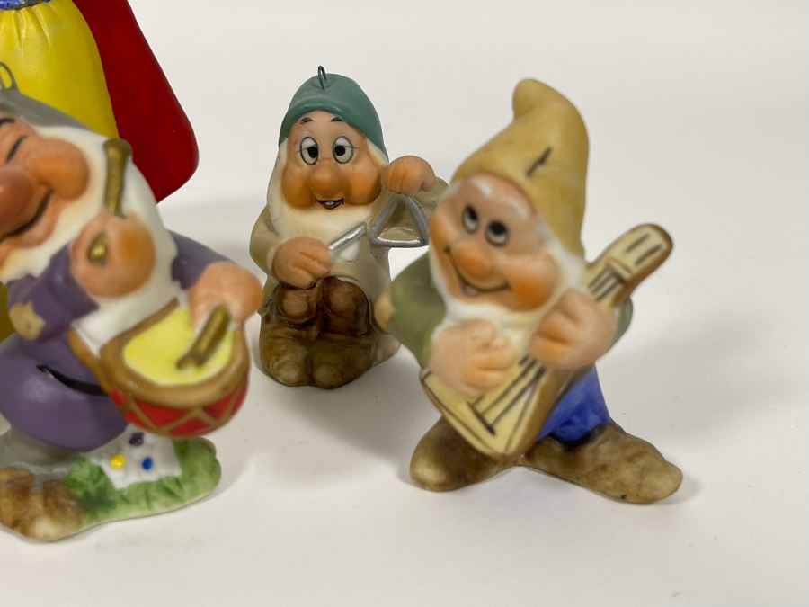 The Walt Disney Of Snow White And The Seven Dwarfs Figurines By Schmid [Photo 5]