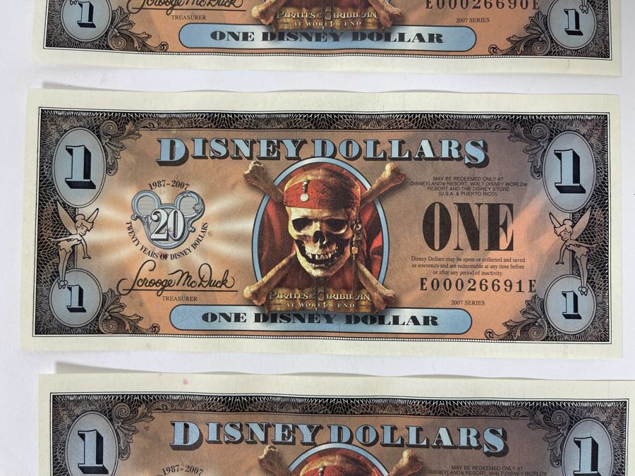 (6) One Disney Dollars - Pirates Of The Caribbean [Photo 3]