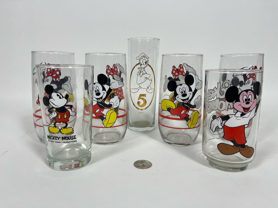 Seven Walt Disney Mickey Mouse, Minnie Mouse, Donald Duck Glasses