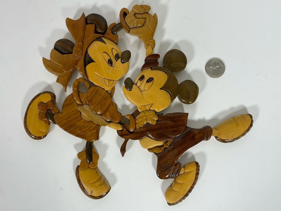 Mickey Mouse And Minnie Mouse Wooden Wall Hanging [Photo 2]