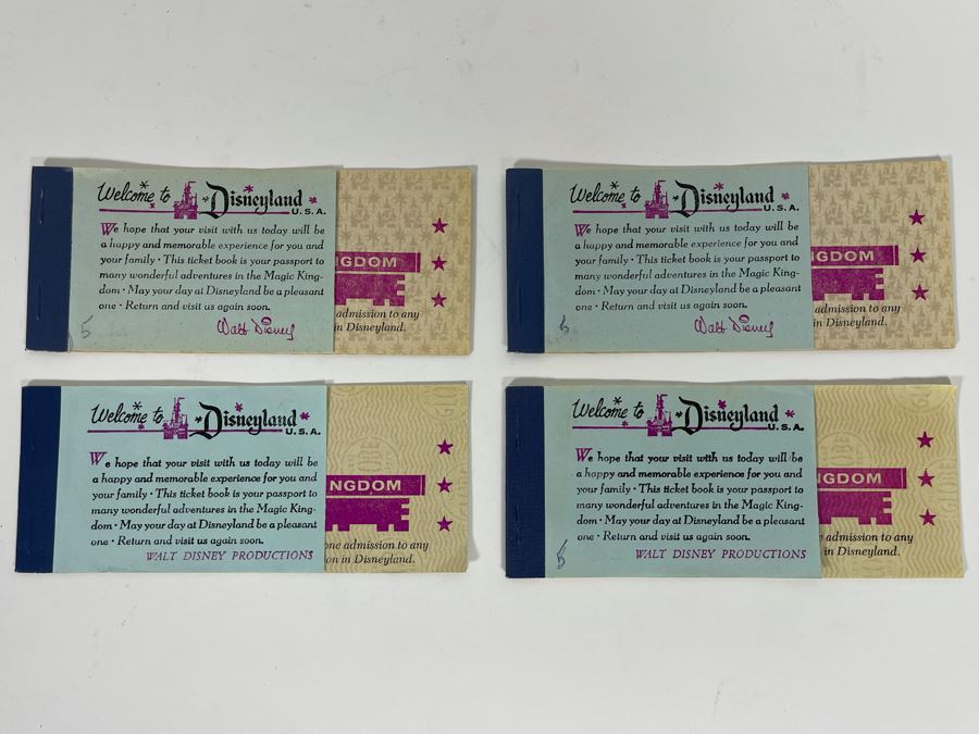 Set Of Four Unused Vintage 1970 Disneyland Magic Kingdom Key Ticket Books [Photo 1]