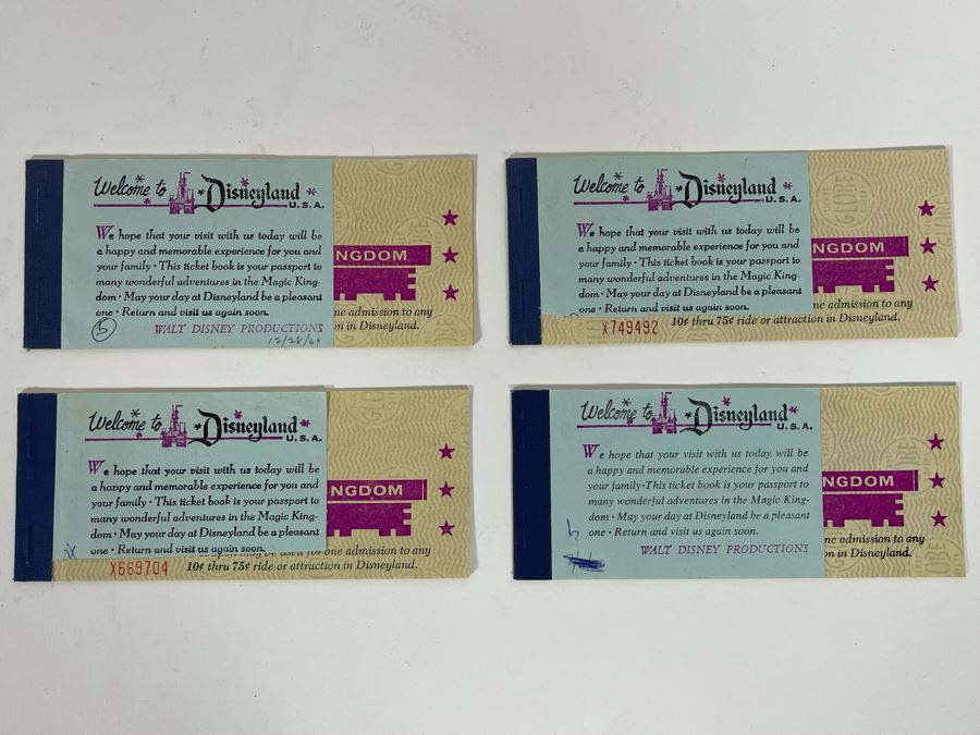 Set Of Four Unused Vintage 1970 Disneyland Magic Kingdom Key Ticket Books