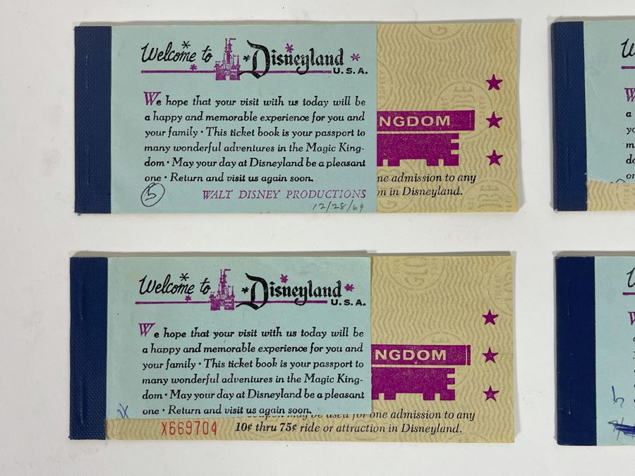 Set Of Four Unused Vintage 1970 Disneyland Magic Kingdom Key Ticket Books [Photo 2]
