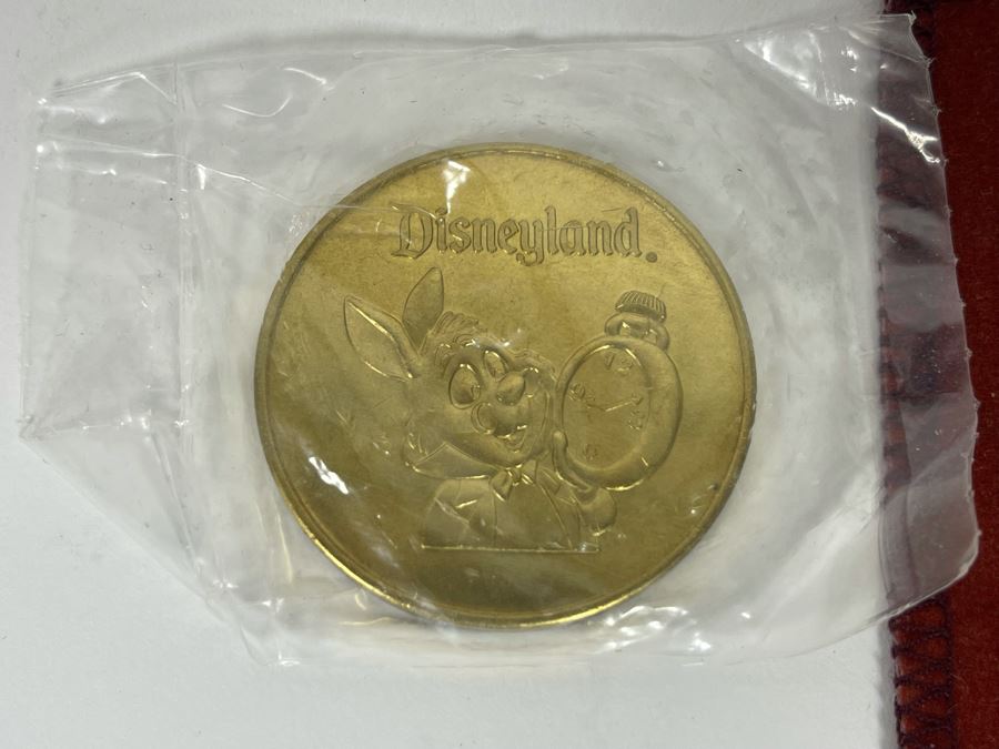 Disneyland Perfect Attendance Tokens 1992-93, 1994, 1995 [Photo 5]