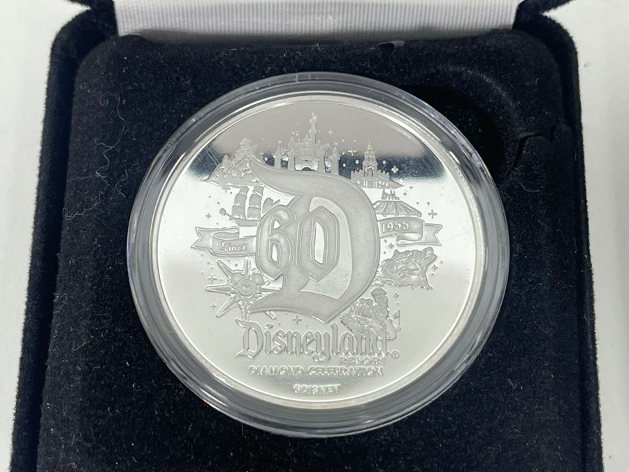 Pair Of Limited Edition Disneyland Resort Diamond Celebration 60 Years 39mm Silver Plated Medallion [Photo 5]