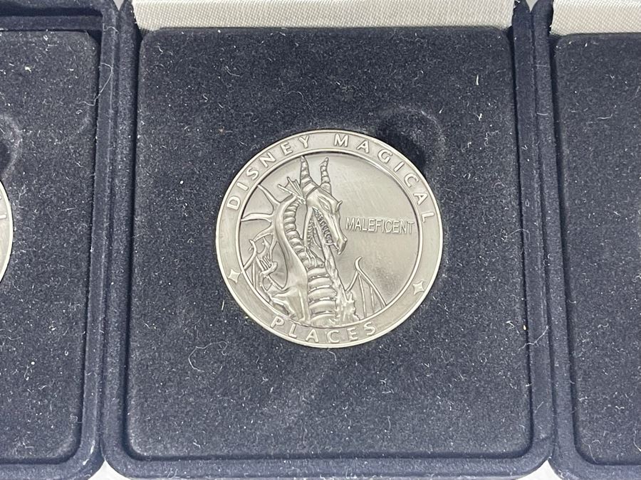 (4) Disney Magical Places Collector’s Coins Limited Edition [Photo 5]
