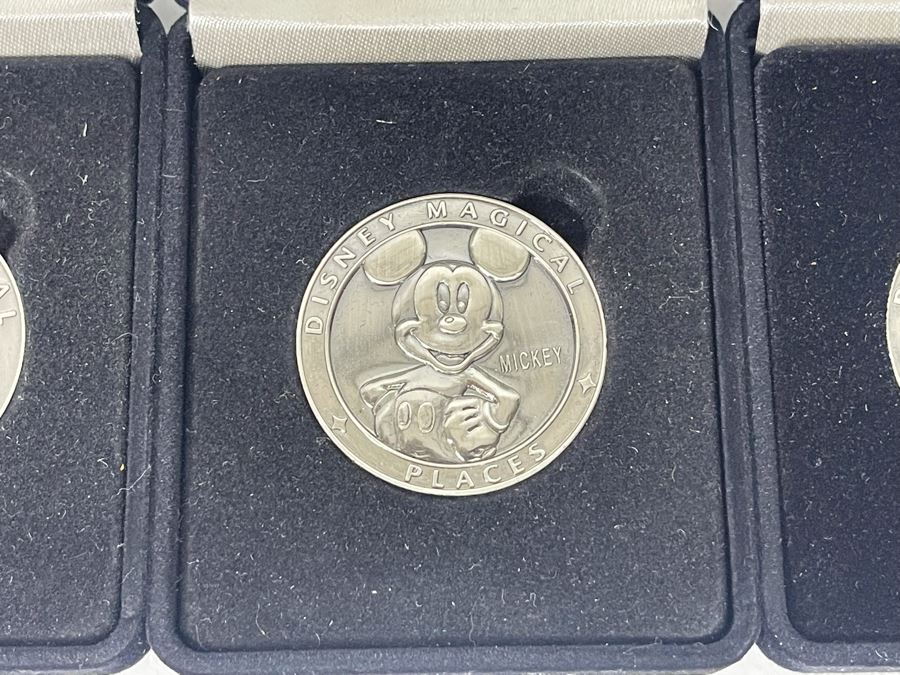 (4) Disney Magical Places Collector’s Coins Limited Edition [Photo 3]