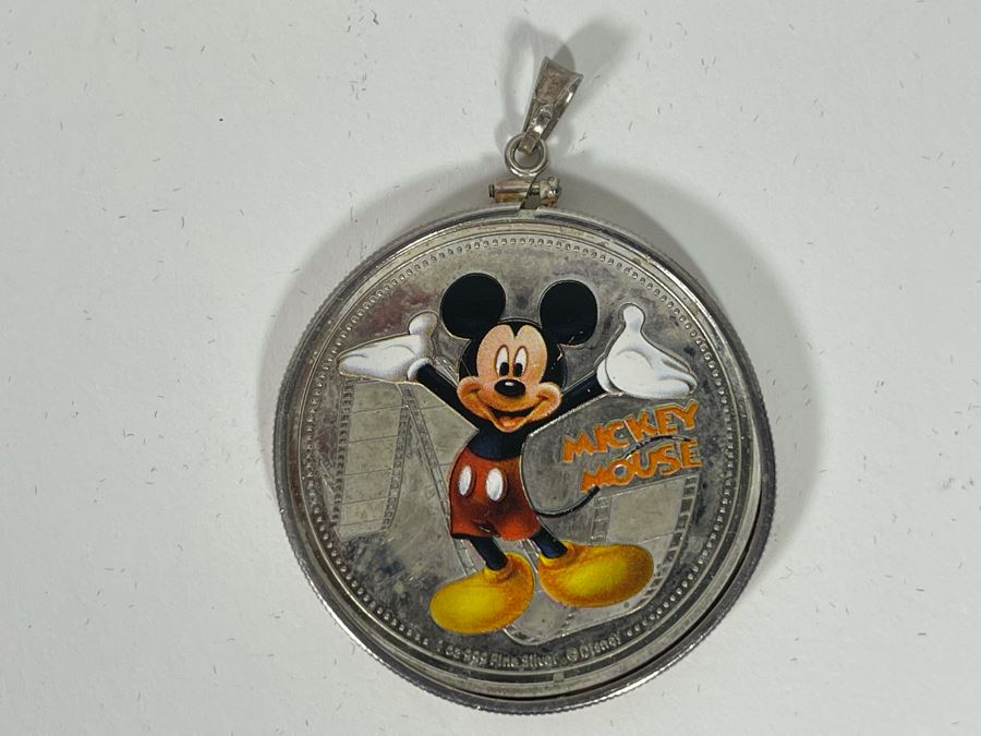 Disney Mickey Mouse 1oz .999 Fine Silver Coin With Sterling Bezel Pendant 2015 New Zealand Elizabeth II [Photo 4]