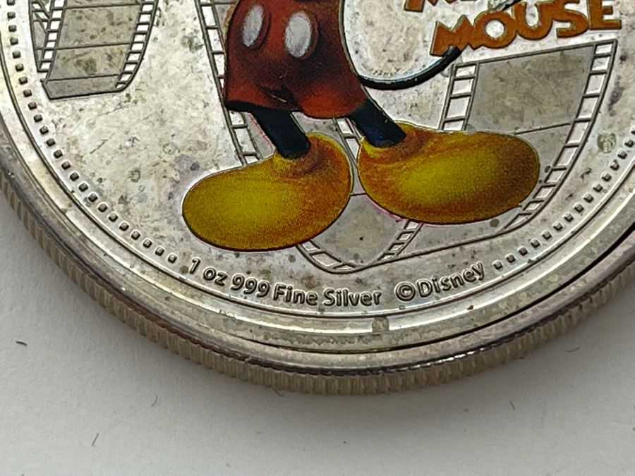Disney Mickey Mouse 1oz .999 Fine Silver Coin With Sterling Bezel Pendant 2015 New Zealand Elizabeth II [Photo 9]