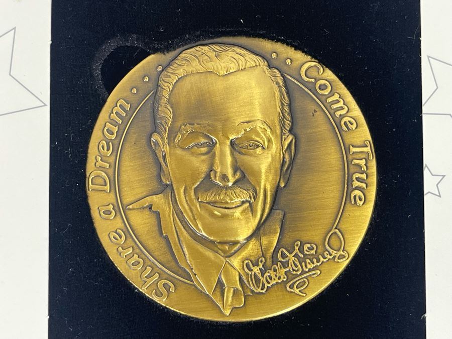 Walt Disney World 100 Years Of Magic Walt Disney Medallion [Photo 2]