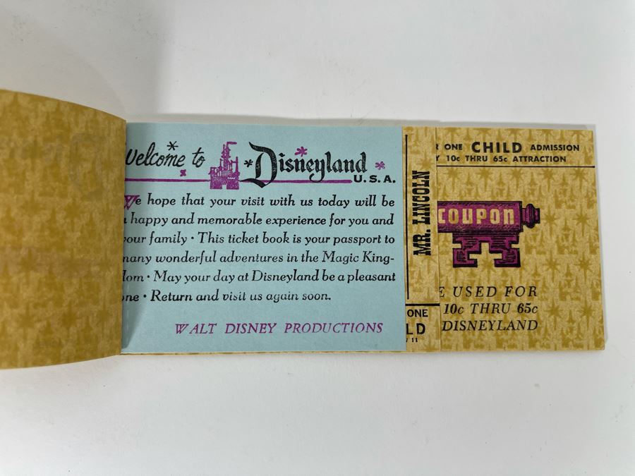Vintage 1967 Disneyland Child Main Gate Ticket Book For Admission & Rides Unused In Sleeve Low Serial Number M000002 [Photo 4]