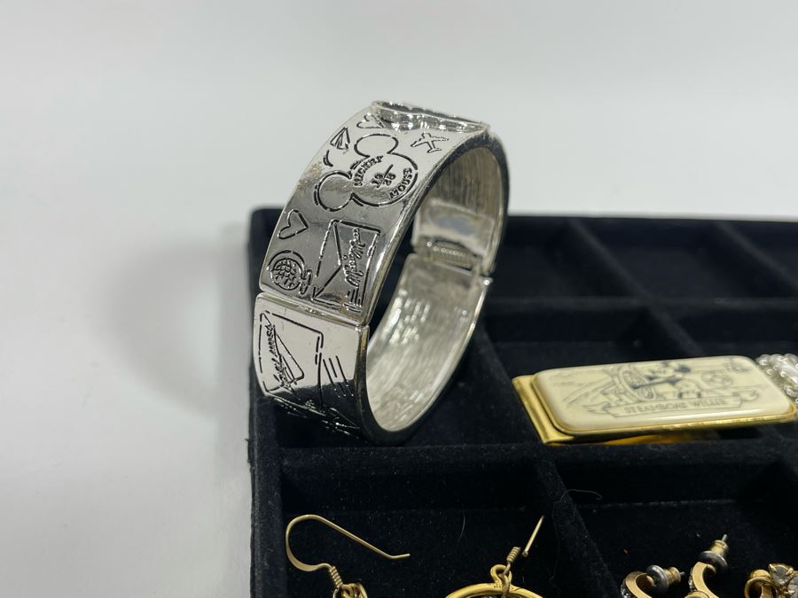 Collection Of Disney Jewelry [Photo 13]